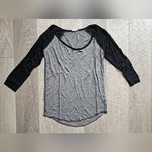 Aritzia (Wilfred Free) Raglan
